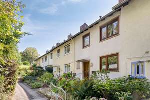 Familienfreundliches Reihenmittelhaus mit Garten, Garage und viel Potenzial in ruhiger Lage – Die vollständige Adresse der Immobilie erhältst du vom Anbieter., 56076 Pfaffendorfer Höhe, Koblenz – Vorschaubild 2