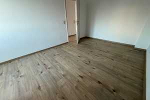 Aufzug - Südbalkon - modernes Laminat - EBK - Tiefgaragenstellplatz!! – Fichtestraße 53, 9126 Chemnitz – Vorschaubild 15