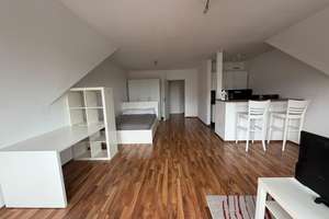 Charmantes Dachgeschoss-Apartment mit Balkon, Stellplatz und Möblierung – Die vollständige Adresse der Immobilie erhältst du vom Anbieter., 48165 Hiltrup-Mitte, Münster – Vorschaubild 4