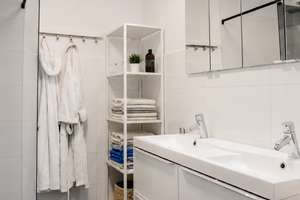 Exklusive Maisonette-Wohnung mit privatem Dachpool und großzügiger Dachterrasse – Die vollständige Adresse der Immobilie erhältst du vom Anbieter., 71334 Waiblingen – Vorschaubild 3