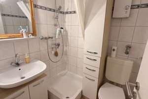 1-Zimmer-Apartment mit Balkon im Mehrfamilienhaus in Köln-Holweide – Gerhart-Hauptmann-Straße 18a, 51067 Holweide, Köln – Vorschaubild 2