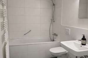 Modernes 3-Zimmer-Penthouse mit großer Dachterrasse – Kemptener Straße 4, 81475 Fürstenried-West, München – Vorschaubild 2