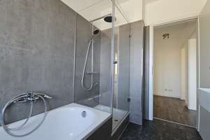 Frisch renovierte 3-Zimmer-Wohnung (79 m²) mit Balkon und Stellplatz – Heinrich-Heine-Straße 59, 38239 Thiede, Salzgitter – Vorschaubild 10
