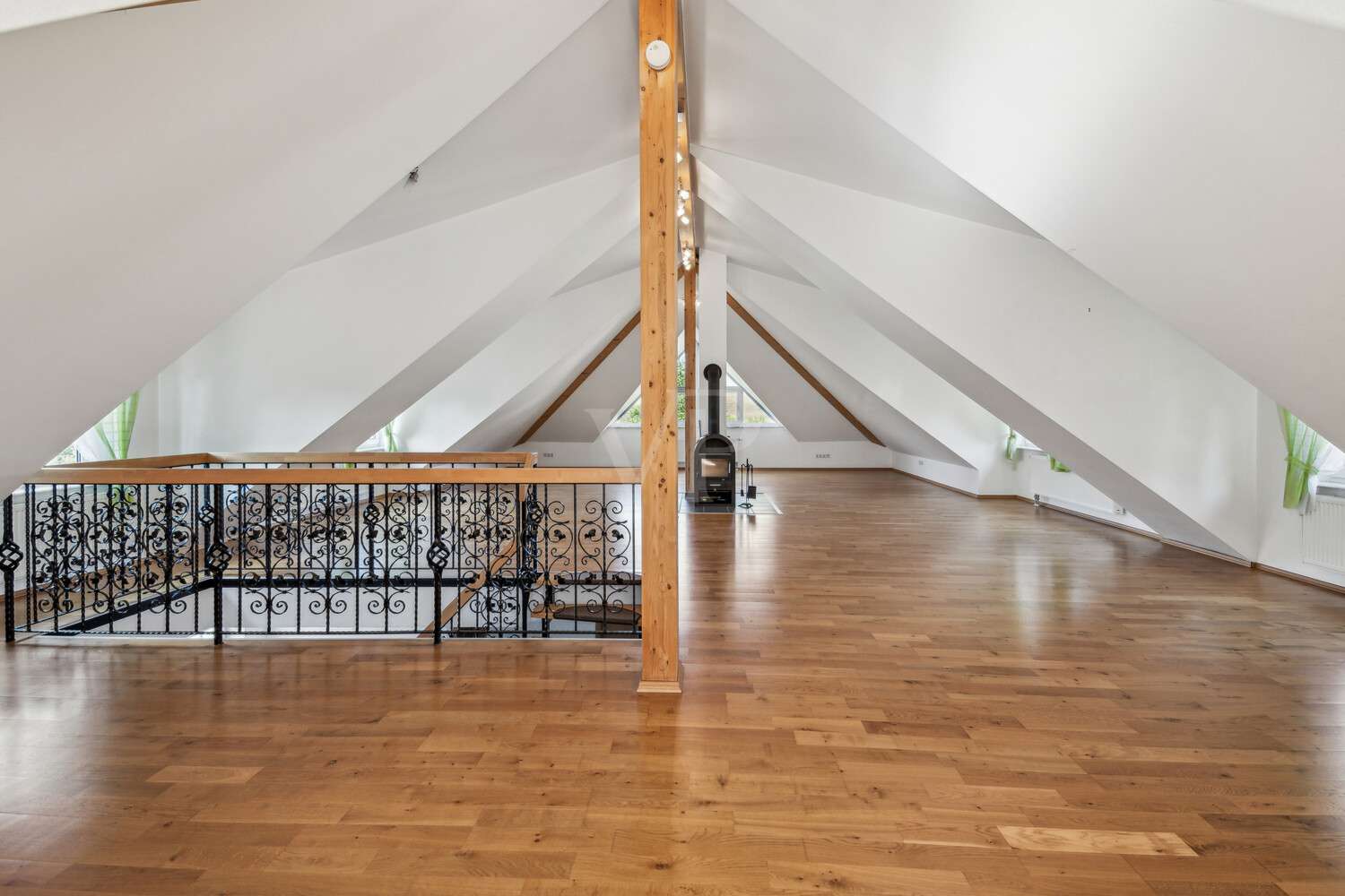 Immobilie in Katzweiler - Exklusives Einfamilienhaus – großzügig, lichtdurchflutet, in begehrter Lage - Bild 0