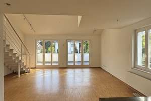 Stilvolle Maisonette-Wohnung mit lichtdurchfluteten Räumen – Sülldorfer Heideweg 9, 22589 Sülldorf, Hamburg – Vorschaubild 4