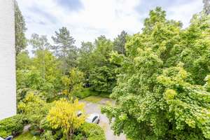 Gelegenheit nahe Botanischem Garten! Gut geschnittene 3-Zimmer-Wohnung mit großem Balkon und Blick  – Die vollständige Adresse der Immobilie erhältst du vom Anbieter., 12203 Lichterfelde, Berlin – Vorschaubild 6