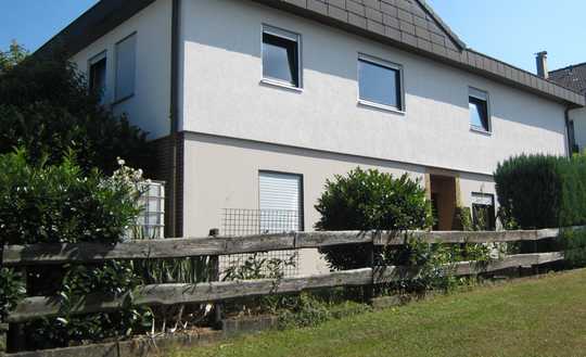 *Schöner familienfreundlicher Winkelbungalow mit separater Einliegerwohnung in ruhiger Wohnlage*