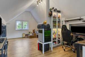 Freistehendes Familiendomizil mit Stil in Düsseldorf-Angermund – Die vollständige Adresse der Immobilie erhältst du vom Anbieter., 40489 Angermund, Düsseldorf – Vorschaubild 13