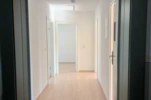 Bezugsfreie, lichtdurchflutete 3-Zimmer-Wohnung mit Westbalkon im Leipziger Süden
 – Leipzig – Vorschaubild 1