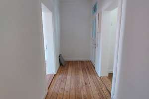 Erstbezug nach Kernsanierung: Helle 3-Zimmer-Altbauwohnung mit großer Wohnküche & 2 Balkonen – Vinetaplatz 1, 24143 Gaarden-Ost, Kiel – Vorschaubild 4