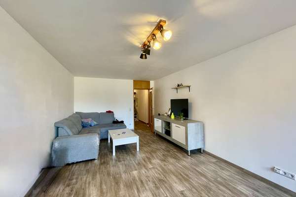 Provisionsfreie 2,5 Zimmerwohnung mit Balkon und Einbauküche im Altmühltal