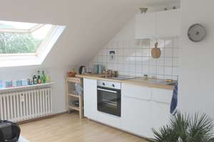 Duisburg - Duissern :  Dachgeschosswohnung mit EBK – Konradinstraße 30, 47058 Duissern, Duisburg – Vorschaubild 4
