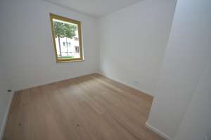 Hochwertiger Neubau mit Balkon,Garten/Parkett/FuboHeizung – Zietenstraße 83, 9130 Sonnenberg, Chemnitz – Vorschaubild 6