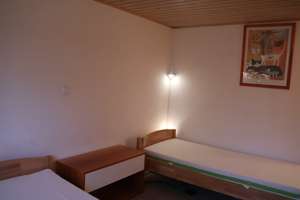 Platzwunder auf 731 qm: Saniertes 2-Familienh. & Wintergarten & Potential im Herzen Pfeffenhausens – Ringstraße 13, 84076 Pfeffenhausen – Vorschaubild 15