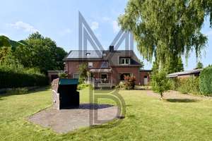 Viel Platz für Familie, Freiheit und Ideen – Freistehendes Haus mit Einliegerwohnung – Die vollständige Adresse der Immobilie erhältst du vom Anbieter., 41352 Korschenbroich – Vorschaubild 1