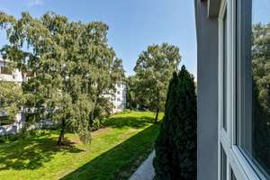 2 Zimmer mit Sonnenbalkon – Raum für eigene Ideen – Die vollständige Adresse der Immobilie erhältst du vom Anbieter., 12059 Neukölln (Ortsteil), Berlin – Vorschaubild 4