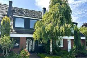 In bester Geesthang-Lage: Geräumiges Mittelreihenhaus mit Terrasse, Balkon und TG-Stellplatz – Pinneberg (Kreis) – Vorschaubild 1