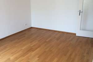 Nähe St. Emmeransmühle: 3-Zimmer-Wohnung mit Loggia – Franz-Wolter-Str. 26, 81925 Oberföhring, München – Vorschaubild 4