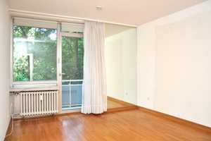 Lichtdurchflutet: Helle 3-Zimmer-Wohnung mit EBK, Sonnenbalkon, Garage und Lift! – Düsseldorf – Vorschaubild 10