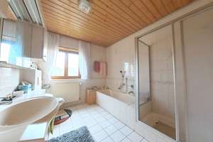 Gepflegtes Einfamilienhaus mit Doppelgarage!!! – Die vollständige Adresse der Immobilie erhältst du vom Anbieter., 74928 Hüffenhardt – Vorschaubild 8
