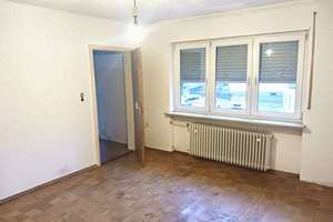 Großes Einfamilienhaus mit PV-Anlage, viel Potenzial für Familien – Dorfstraße 14, 86441 Zusmarshausen – Vorschaubild 9