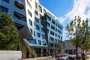 Living in the architectural masterpiece “Sapphire” by Daniel Libeskind