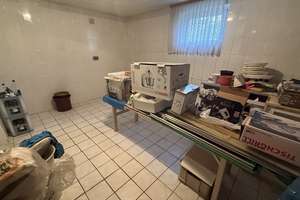 Einfamilienhaus mit schönem Garten und viel Potenzial – Die vollständige Adresse der Immobilie erhältst du vom Anbieter., 97225 Zellingen – Vorschaubild 11