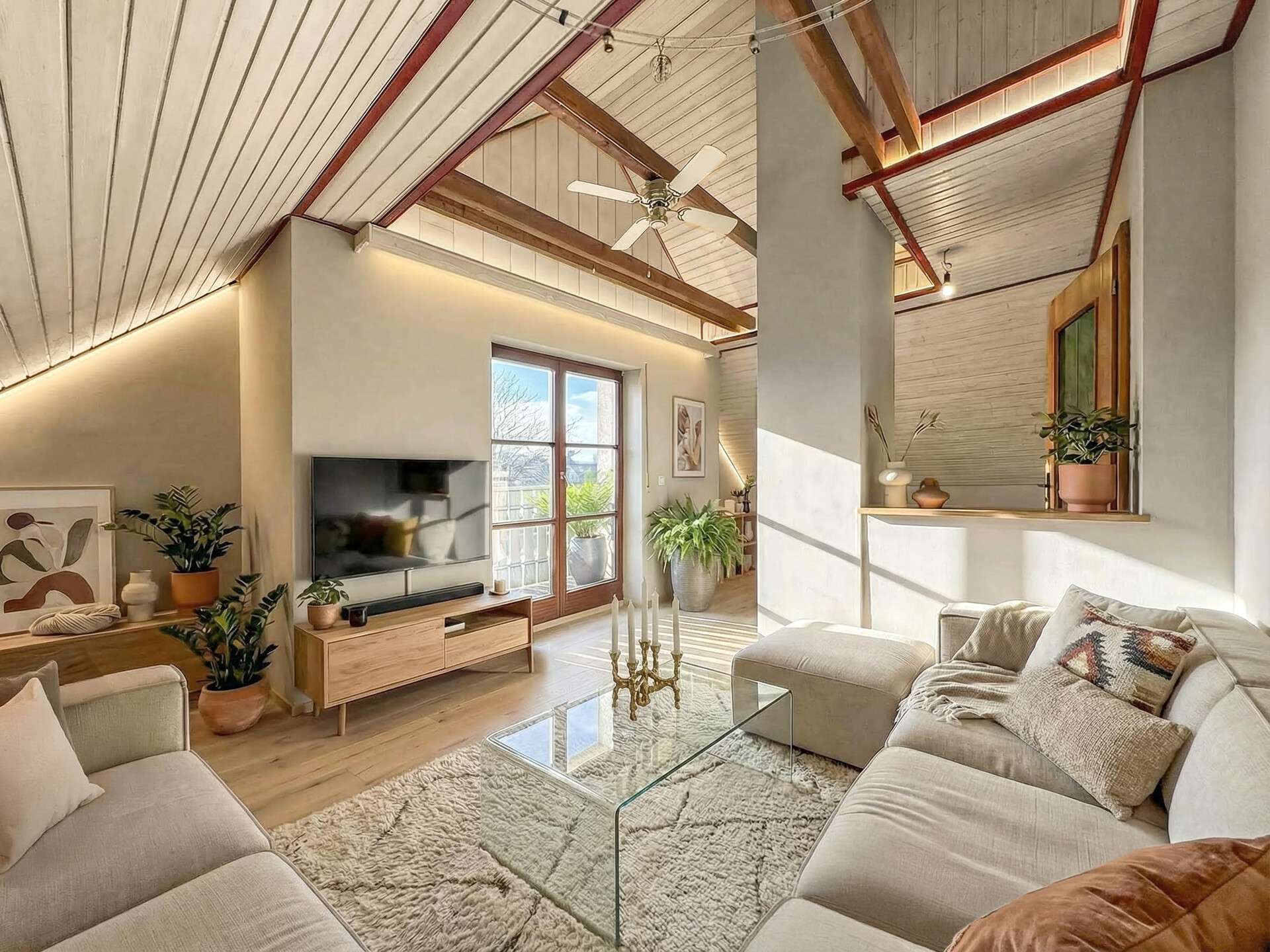 Immobilie in Burgheim - 2,5-Zimmer-Dachgeschosswohnung mit traumhaftem Weitblick - Bild 0