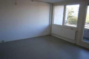 Schöne Aussichten! modernisierte 2- Zimmerwohnung am Sahlkampmarkt – Schwarzwaldstr. 39, 30657 Sahlkamp, Hannover – Vorschaubild 4