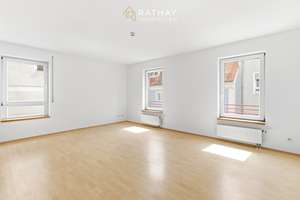 Charmante 2-Zimmer-Stadtwohnung in Regensburg-Steinweg – innenstadtnah, hell und mit TG-Stellplatz – Die vollständige Adresse der Immobilie erhältst du vom Anbieter., 93059 Steinweg-Pfaffenstein, Regensburg – Vorschaubild 3