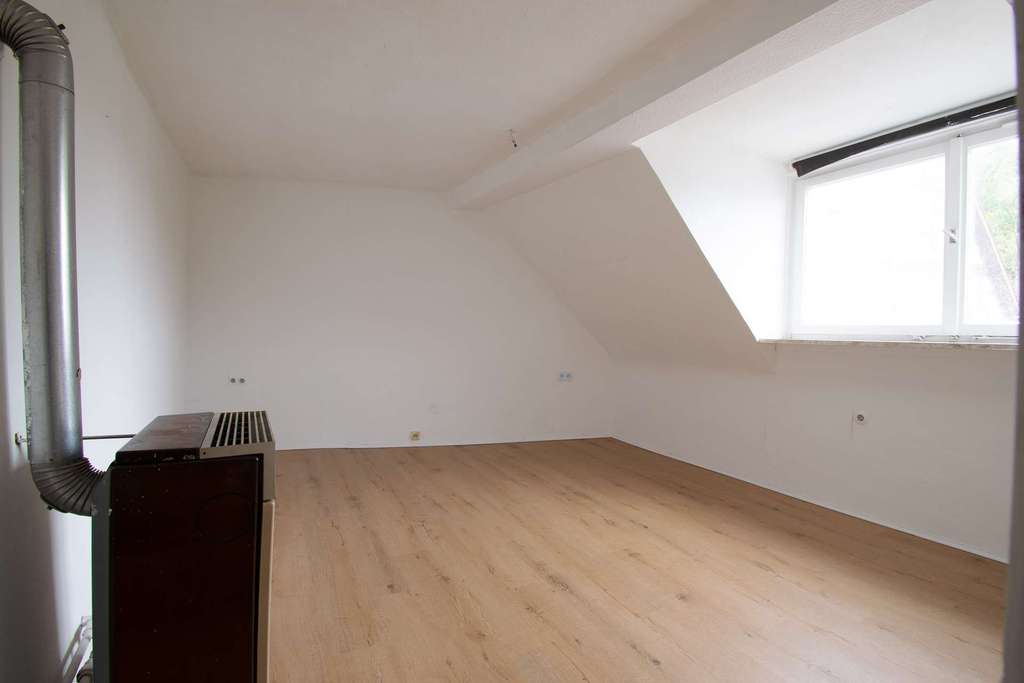 Immobilie in Krautheim - Handwerker aufgepasst! Einfamilienhaus mit Potenzial sucht neuen Eigentümer - Bild 1