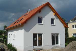 5 Zimmer, Ton-Dachziegel, Wärmepumpe, Fußbodenhz., freie Grundriss-Planung ! Grundstück inklusive !