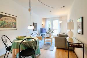 Braucht man mehr? 2 Räume, Balkon und Einbauküche