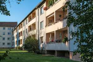 Attraktive 3-Zimmer-Erdgeschosswohnung in der Teichbreit – beliebt bei Jung und Alt – Krähenhoop 2, 38448 Teichbreite, Wolfsburg – Vorschaubild 2