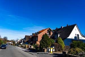 Großzügiges Zweifamilienhaus mit Nebengebäuden und vielseitigem Nutzungspotenzial – 39317 Elbe-Parey – Vorschaubild 1