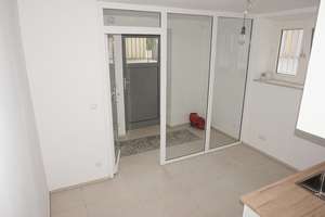 1-Zimmer-Souterrainwohnung mit kleiner Wohnküche in München-Nymphenburg