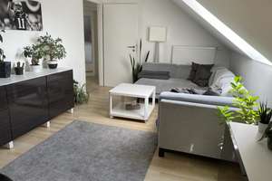 Moderne 2-Zimmer-Single-Wohnung im Dachgeschoss sucht Nachmieter