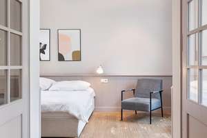 Nahe Rosa-Luxemburg-Platz: 4 Zimmer Altbau-Wohnung, 2 Bäder, elegant und aufwendig saniert – Schönhauser Allee 185, 10119 Prenzlauer Berg, Berlin – Vorschaubild 14