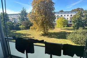 Ruhige 2-Zimmer-Wohnung mit Balkon und Gartenblick – Mehringstraße 25, 39114 Cracau, Magdeburg – Vorschaubild 4