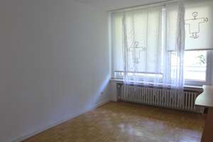 Krefeld-Bismarckviertel: Vierzimmerwohnung mit zwei Loggien und zwei Tiefgaragenstellplätzen – Die vollständige Adresse der Immobilie erhältst du vom Anbieter., 47799 Cracau, Krefeld – Vorschaubild 13