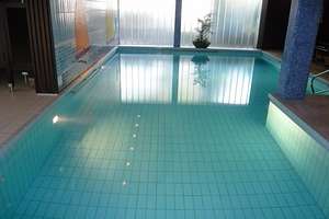 SANIERTE- IDYLLISCHE RUHIGE WOHNUNG MIT SCHWIMMBAD – Margaretenstraße 9, 40235 Grafenberg, Düsseldorf – Vorschaubild 18