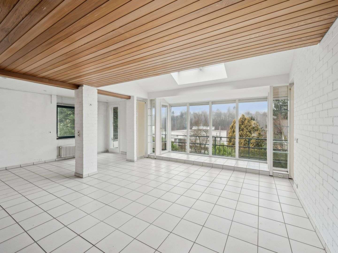 Immobilie in Gaggenau - Großzügiges Mehrgenerationenhaus mit Einliegerwohnung in hervorragender Lage von Gaggenau - Bild 0