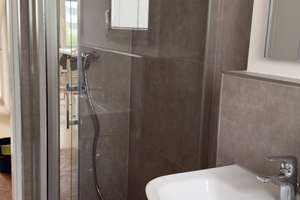 Frisch renovierte 3-Zimmer-Wgh. mit ca. 65 m² – neues Bad, moderne Fliesen & viel Gestaltungsmögl. – 68167 Neckarstadt-Ost/Wohlgelegen, Mannheim – Vorschaubild 2