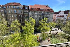 Aufzug und Balkon mit Blick auf den Maikäferplatz nahe Bayerischer Platz – Apostel-Paulus-Straße 16, 10825 Schöneberg, Berlin – Vorschaubild 16