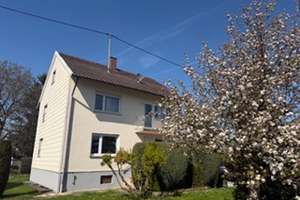 Wunderschön gelegenes Einfamilienhaus mit großem Potential in Pleß – Die vollständige Adresse der Immobilie erhältst du vom Anbieter., 87773 Pleß – Vorschaubild 3