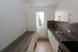 Kocharena...neu sanierte 2-RW mit Einbauküche & Dusche!!! – Karl-Günzel-Straße 11, 9599 Freiberg – Vorschaubild 1