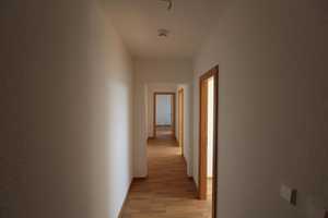 3-Raum-Wohnung mit Balkon & Aufzug – Werner-Seelenbinder-Str. 41, 39118 Magdeburg – Vorschaubild 2