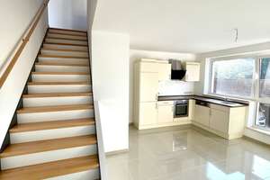 Lichtdurchflutete Maisonette-Wohnung mit Balkon und Gartennutzung im beliebten Dresden-Bühlau! – Die vollständige Adresse der Immobilie erhältst du vom Anbieter., 1324 Bühlau/Weißer Hirsch, Dresden – Vorschaubild 7