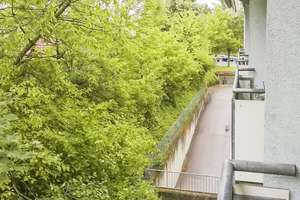 Charmantes 1-Zimmer-Appartement mit Balkon und Stellplatz in Würzburg - Lengfeld – Die vollständige Adresse der Immobilie erhältst du vom Anbieter., 97076 Lengfeld, Würzburg – Vorschaubild 2