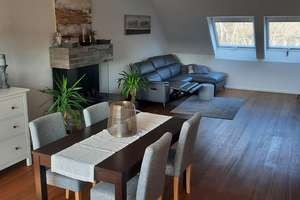 Lichtdurchfluteter DG-Traum in Krefeld: 3 Zimmer mit SW-Dachterrasse, moderner EBK & Garage! – Buchenstraße 23, 47805 Dießem/Lehmheide, Krefeld – Vorschaubild 5
